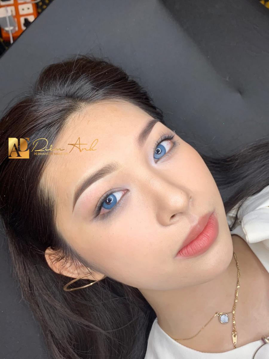 phun xăm lông mày